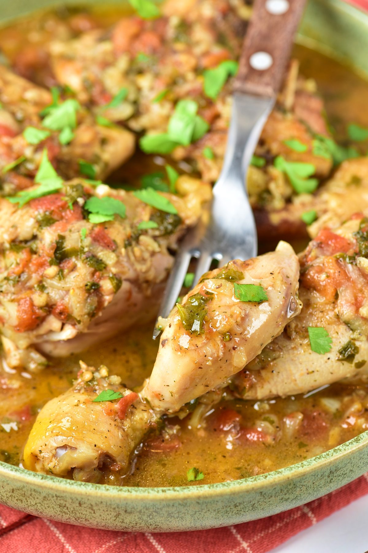 Braised chicken in tomato sauce
